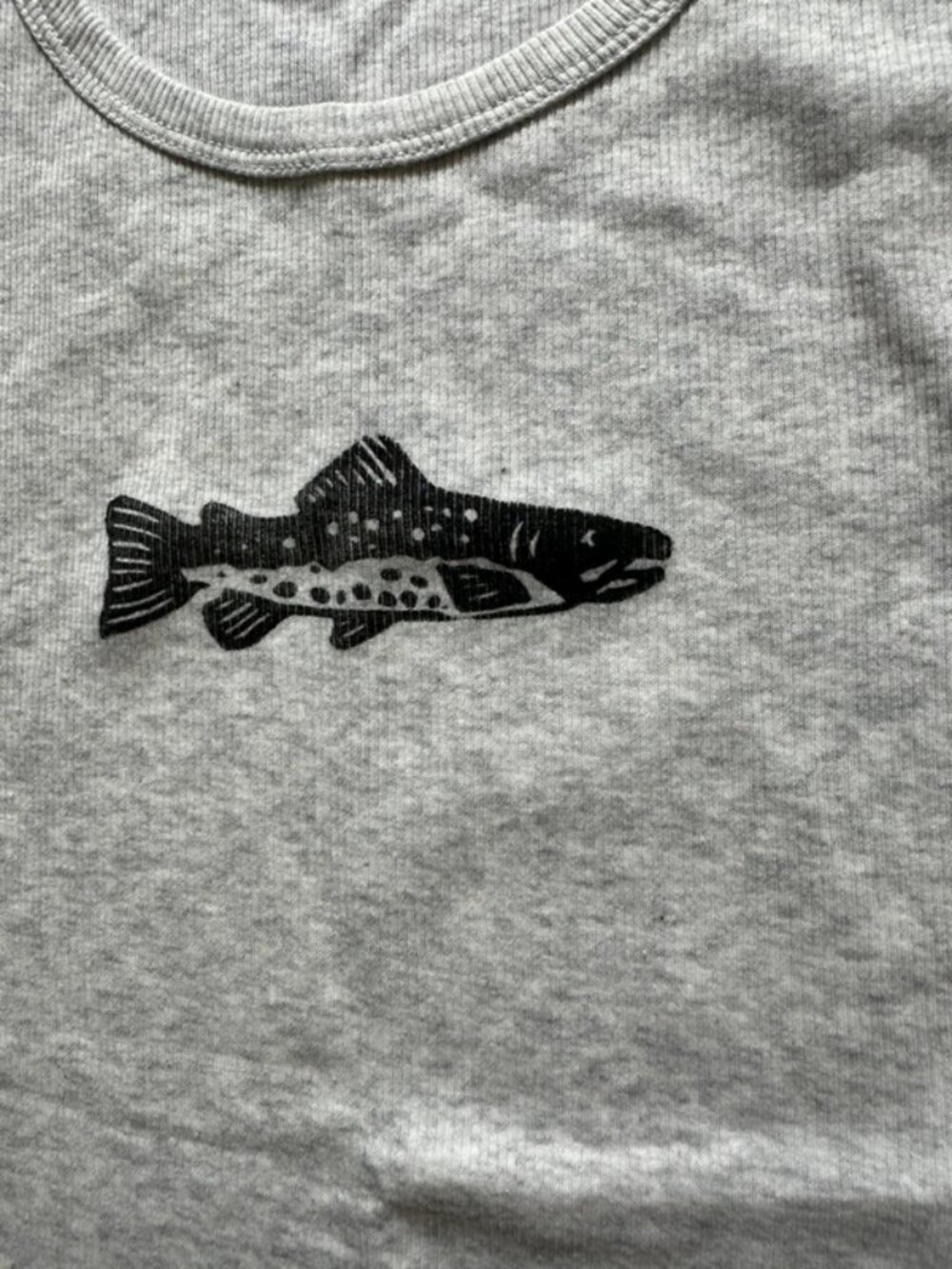 Light gray fish tank top - Picture 3 of 3